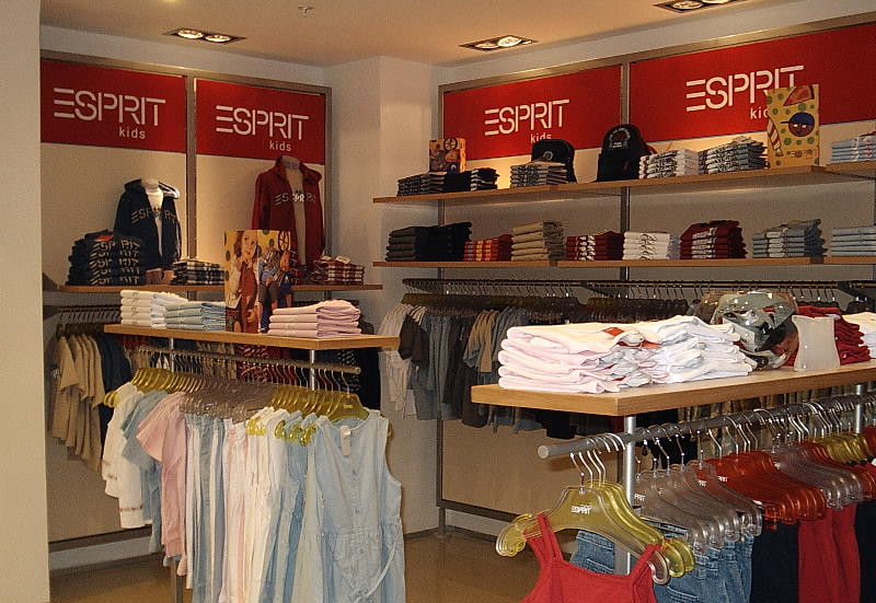 Esprit, muebles para locales comerciales